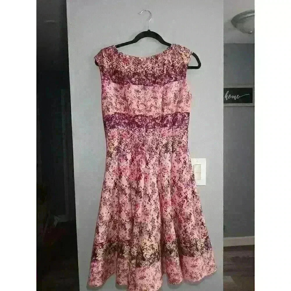 Julian Taylor New York Women's Dress Size 8 Pink‎ Purple White Floral Pleated